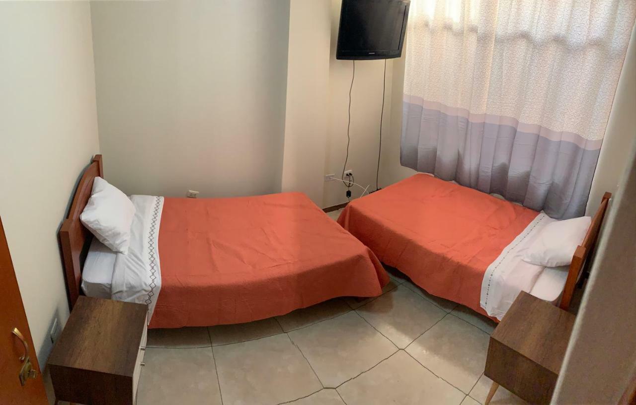 Chaglla Airport Bed and Breakfast Callao Exteriör bild